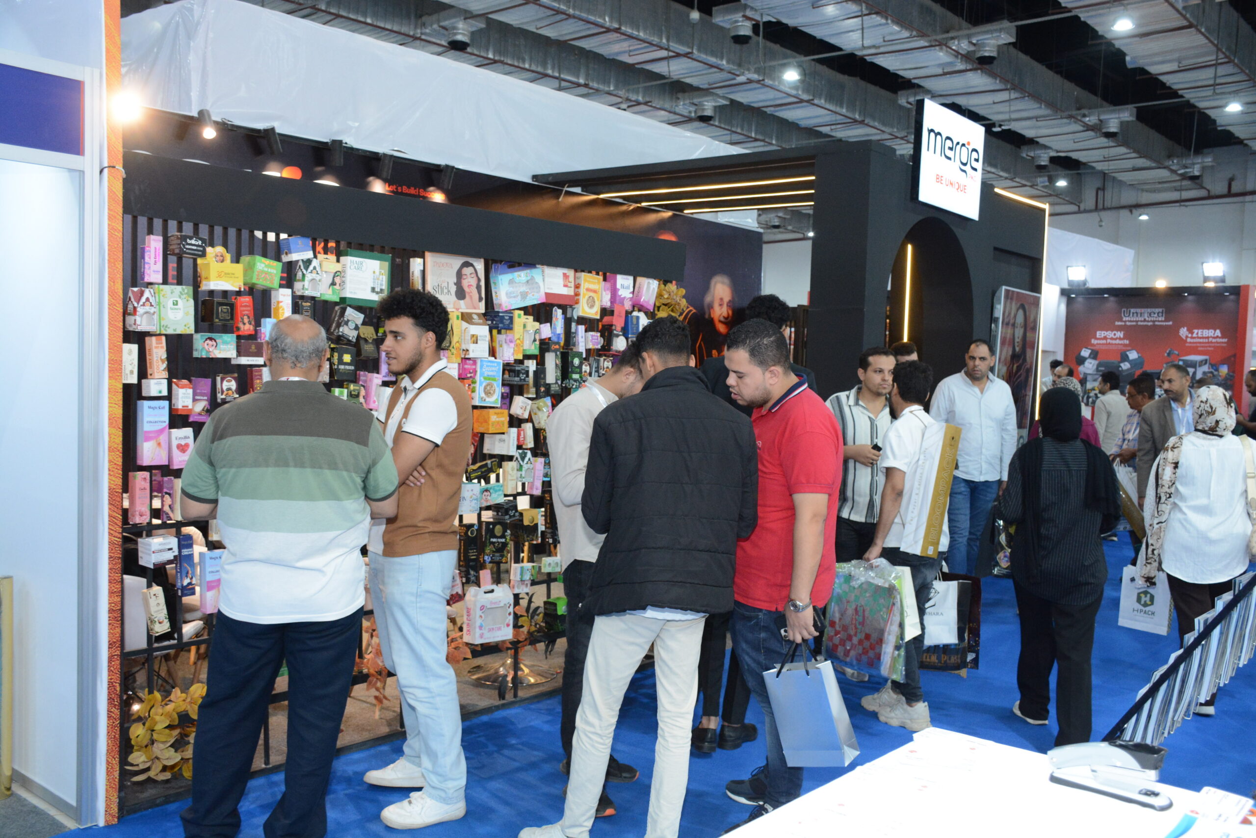 معلومات الزائرين